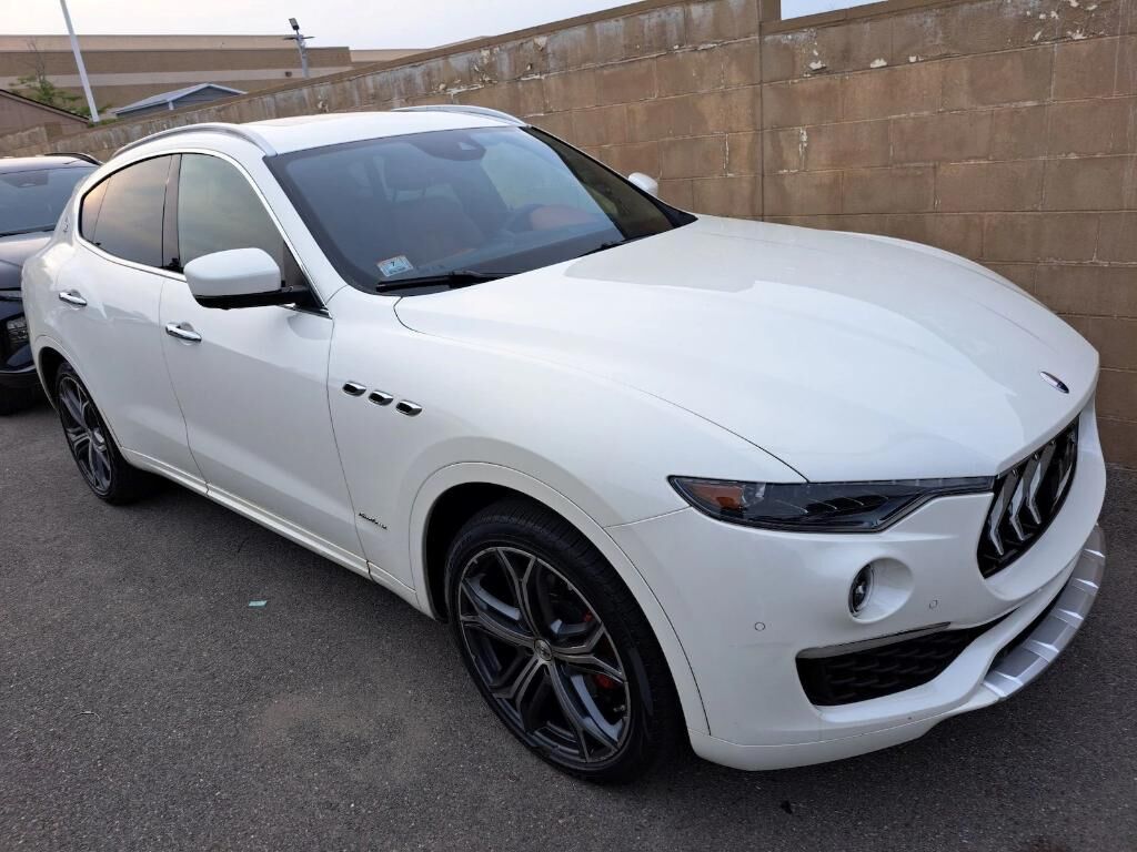 2021 MASERATI Levante