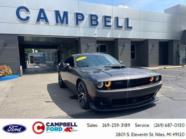 2017 DODGE Challenger
