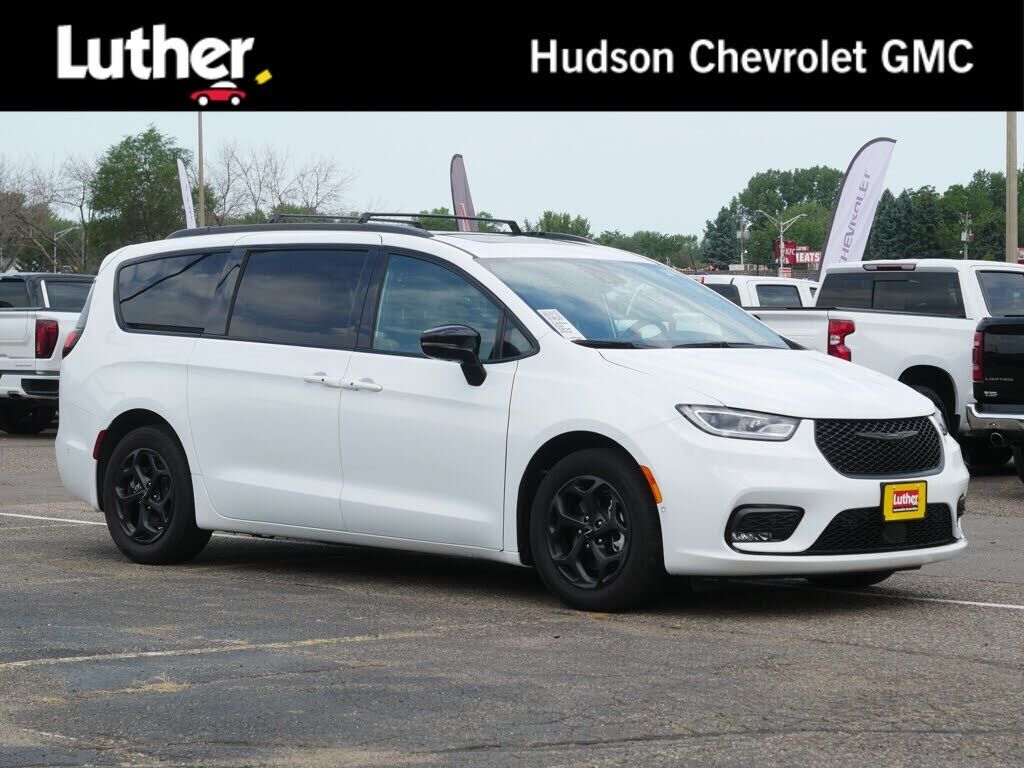 2024 CHRYSLER Pacifica