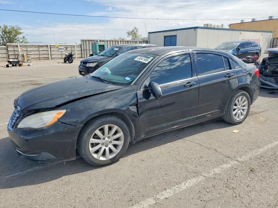2013 CHRYSLER 200