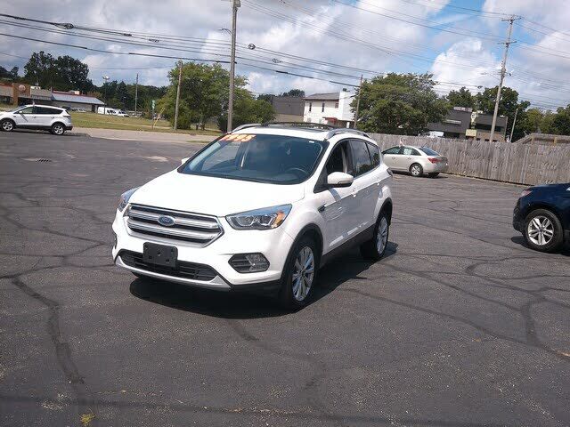 2017 FORD Escape