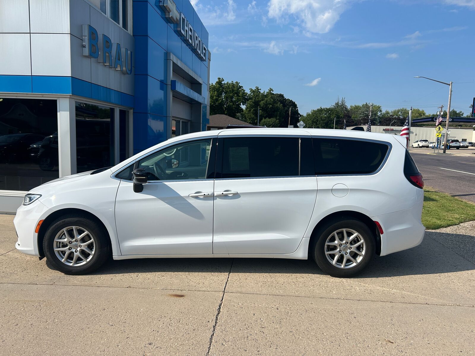 2024 CHRYSLER Pacifica