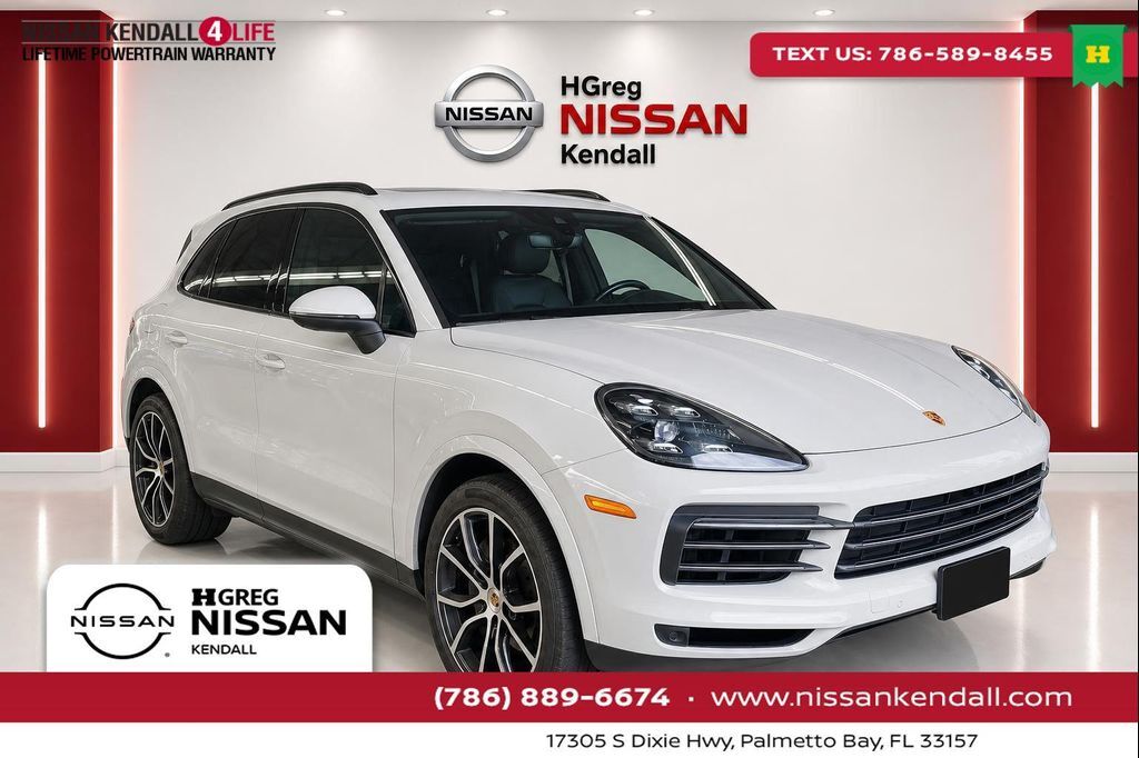 2022 PORSCHE Cayenne