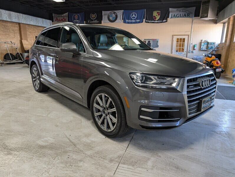 2019 AUDI Q7
