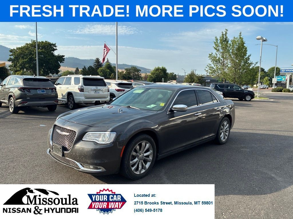 2019 CHRYSLER 300