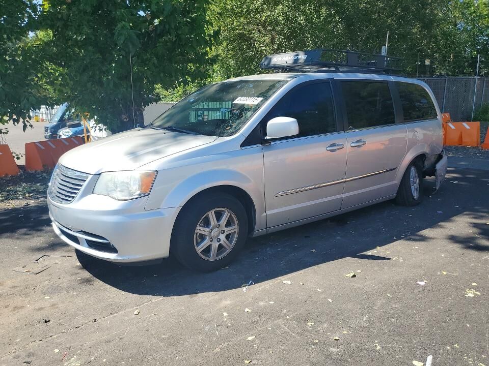 2011 CHRYSLER Town and Country