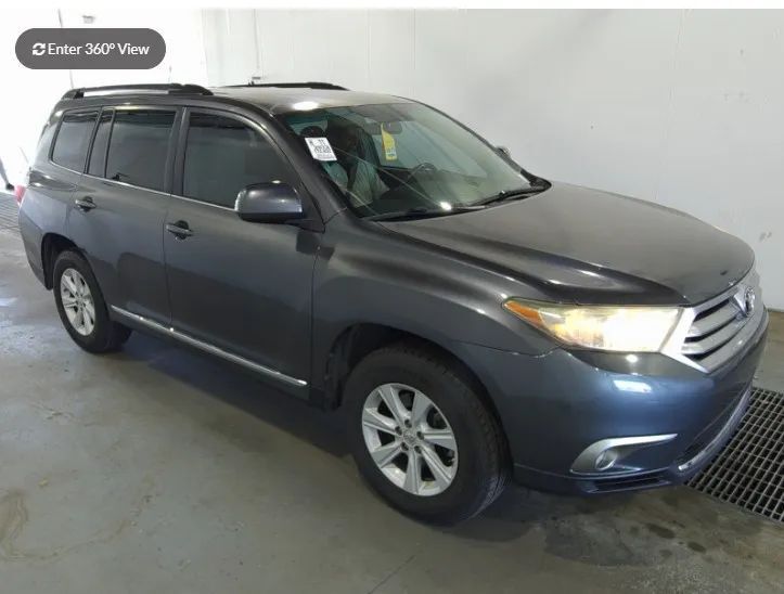 2013 TOYOTA Highlander
