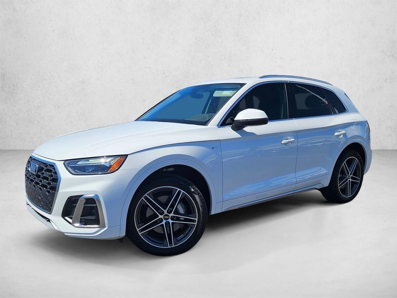 2025 AUDI Q5 e