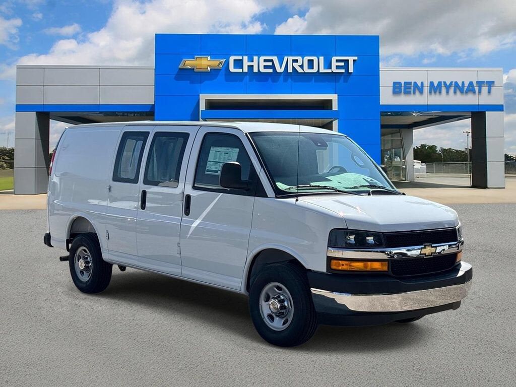 2026 CHEVROLET Express