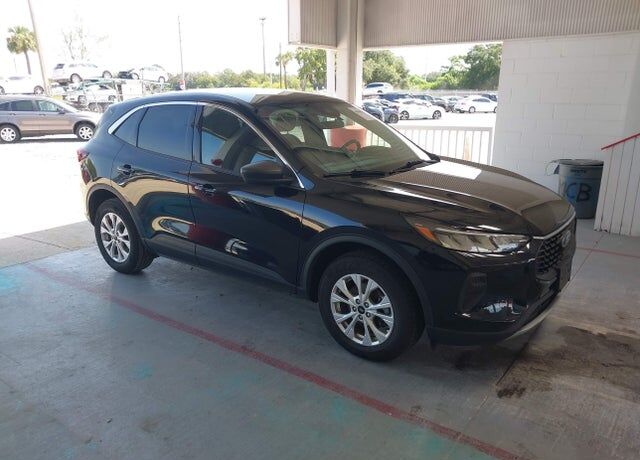 2023 FORD Escape