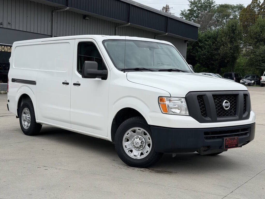 2012 NISSAN NV