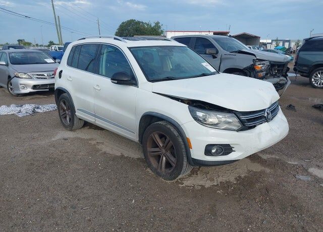 2017 VOLKSWAGEN Tiguan
