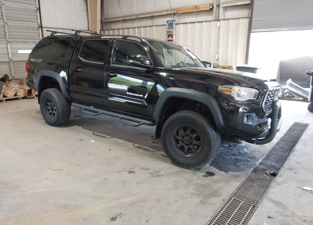 2017 TOYOTA Tacoma