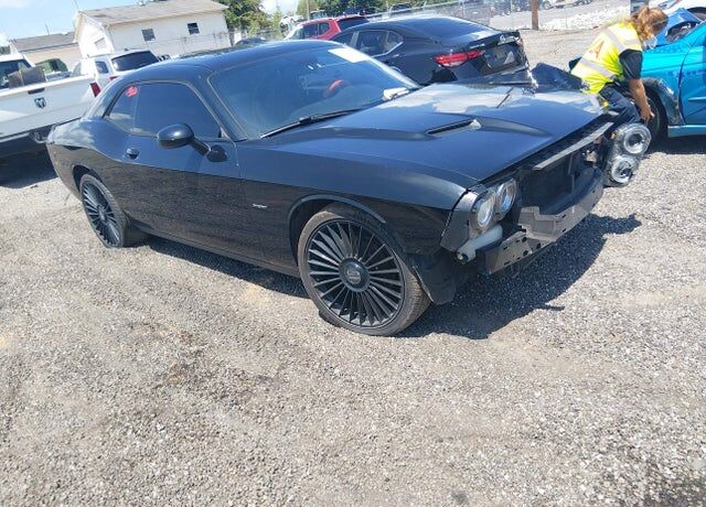 2016 DODGE Challenger