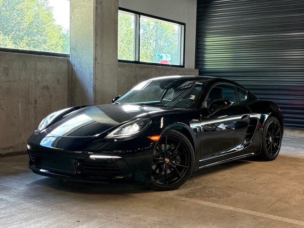2025 PORSCHE 718