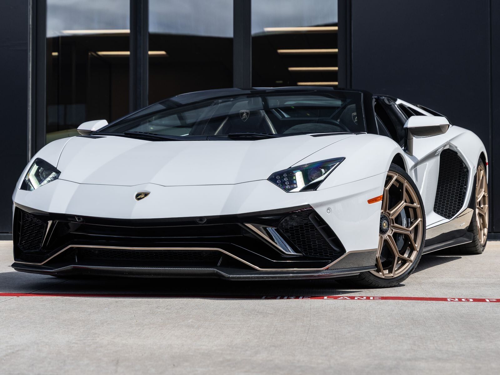 2022 LAMBORGHINI Aventador