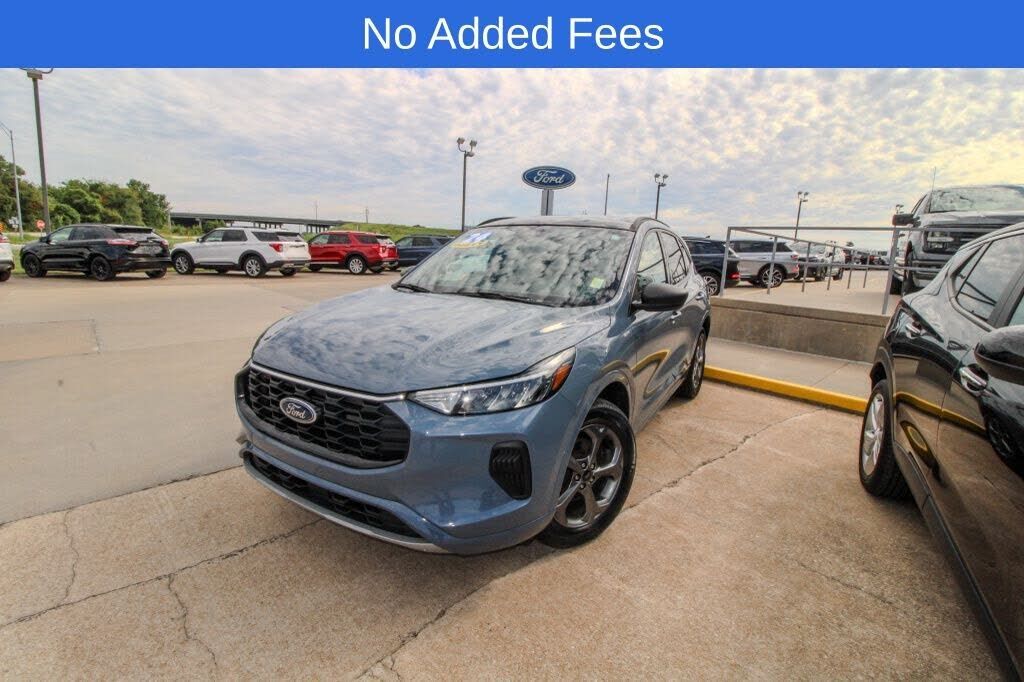 2024 FORD Escape