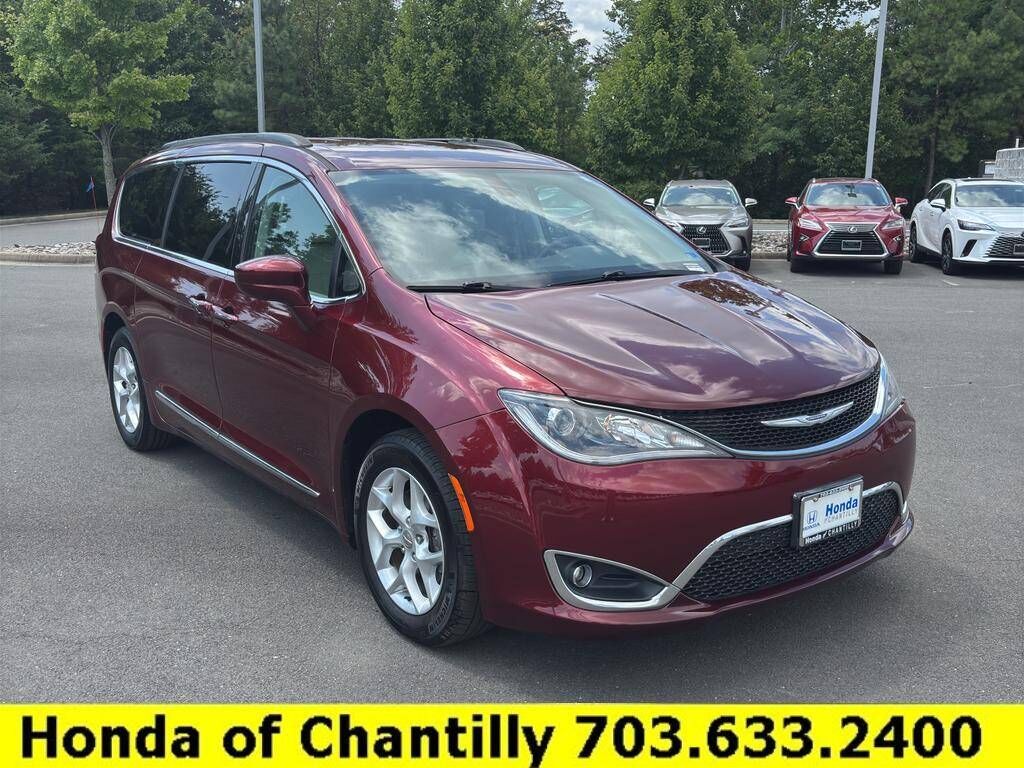 2017 CHRYSLER Pacifica