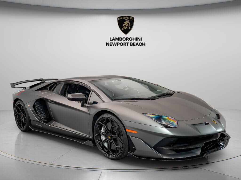 2020 LAMBORGHINI Aventador