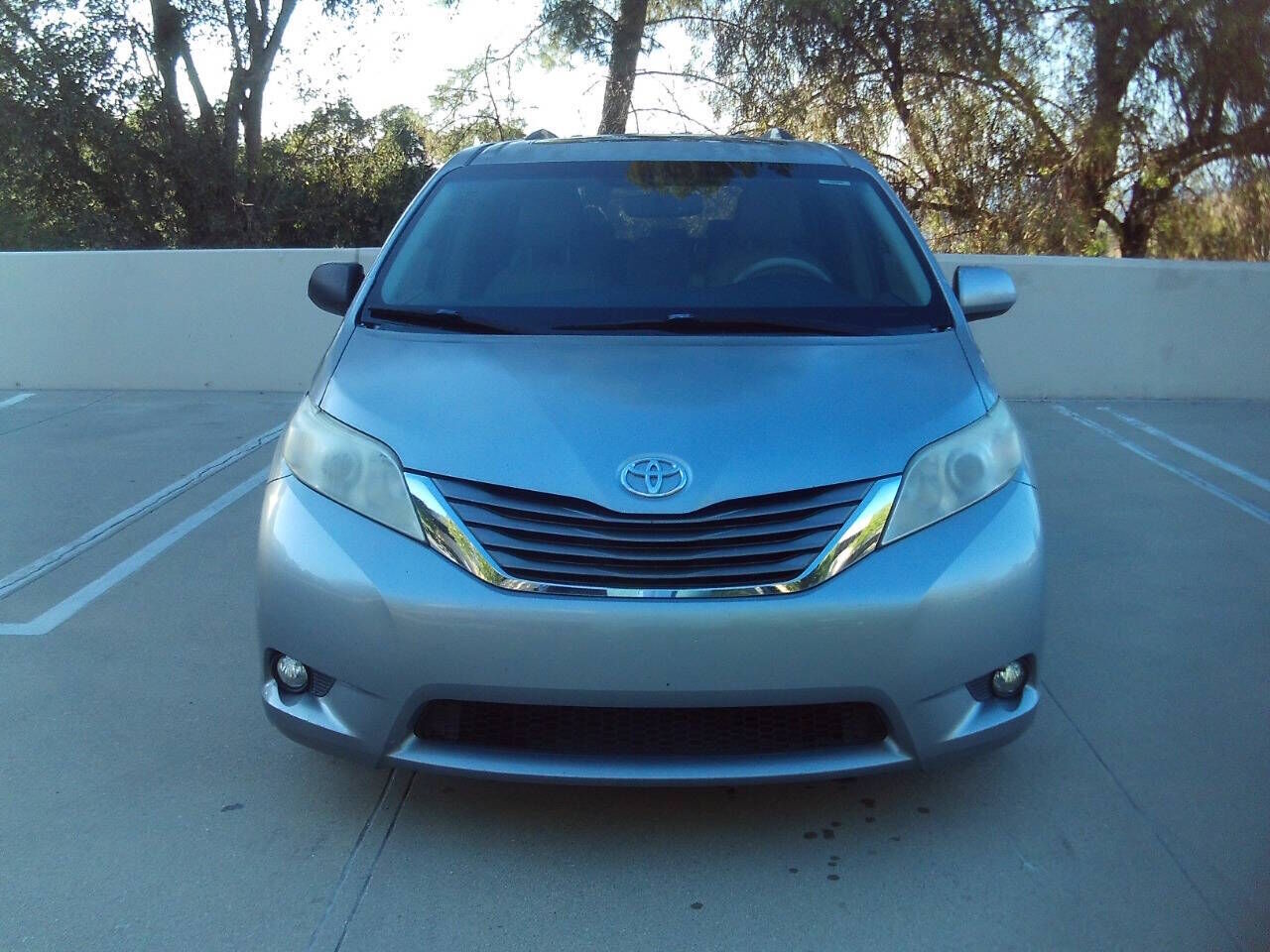 2012 TOYOTA Sienna