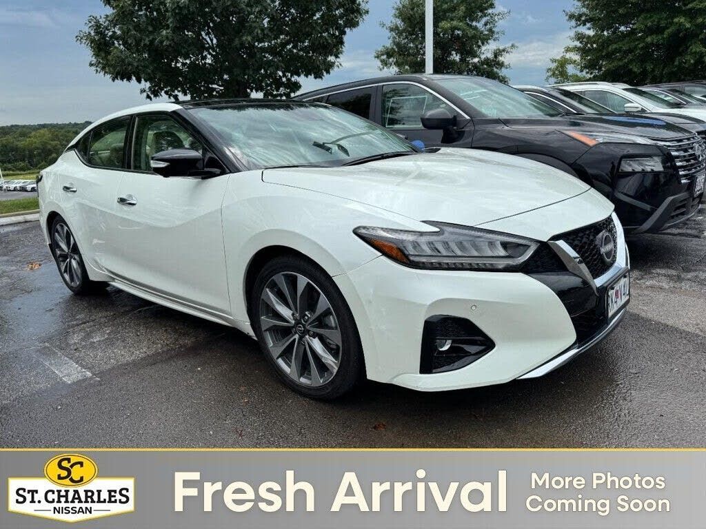 2023 NISSAN Maxima