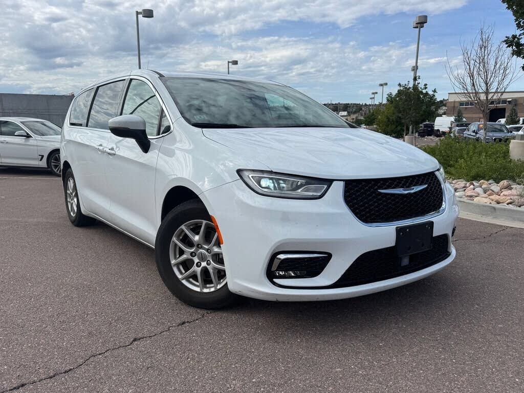 2023 CHRYSLER Pacifica
