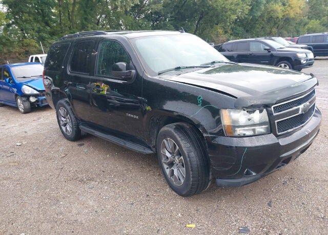 2010 CHEVROLET Tahoe