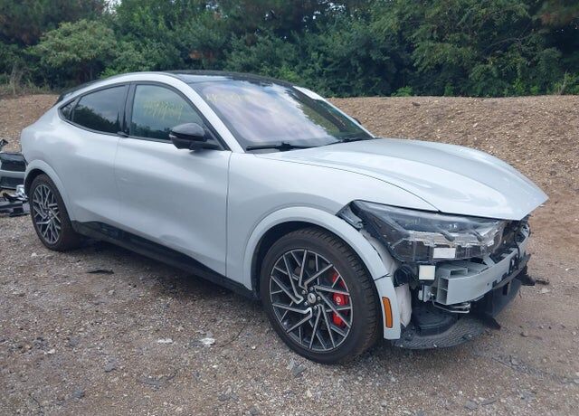 2022 FORD Mach-E