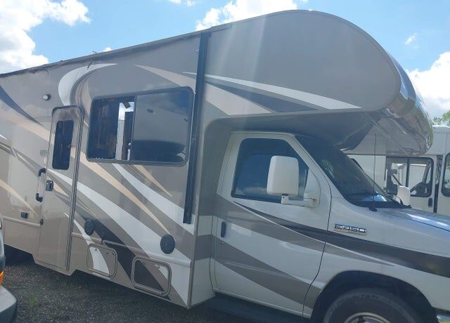 2015 FORD E-450