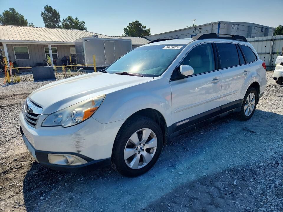 2012 SUBARU Outback