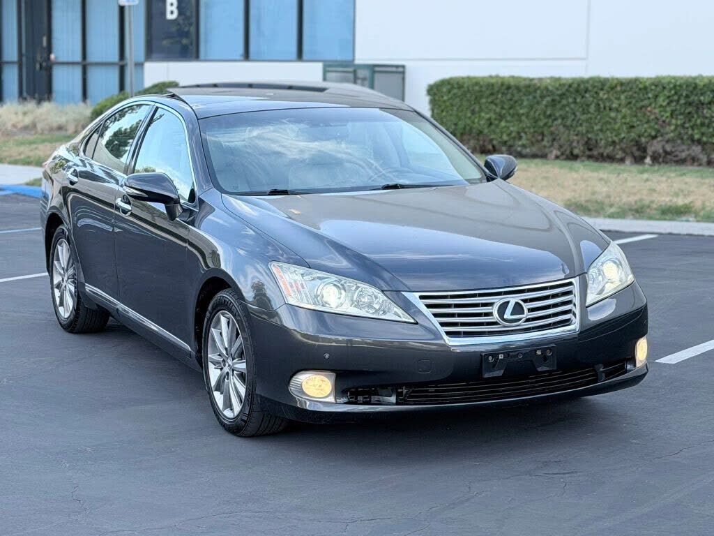 2011 LEXUS ES