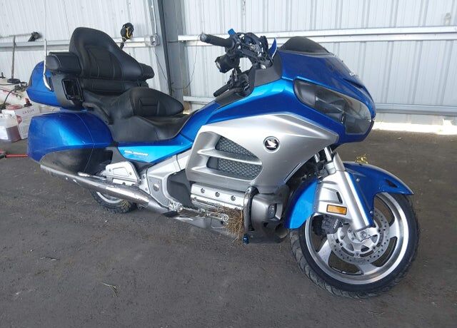 2012 HONDA GL1800