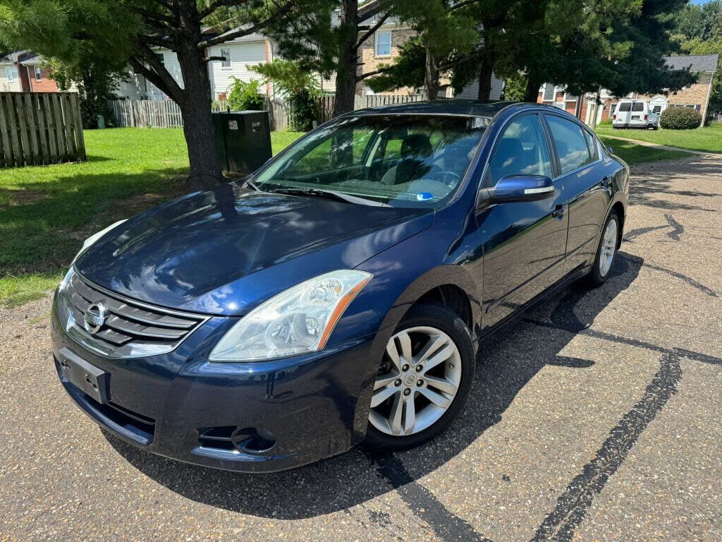 2010 NISSAN Altima