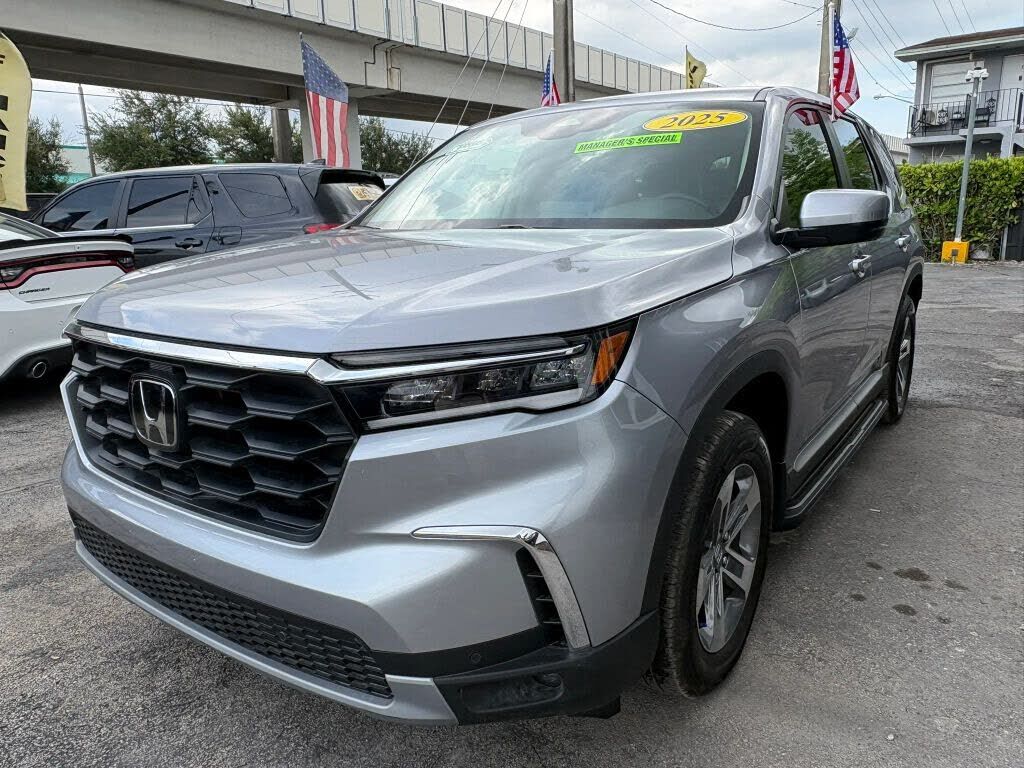 2025 HONDA Pilot