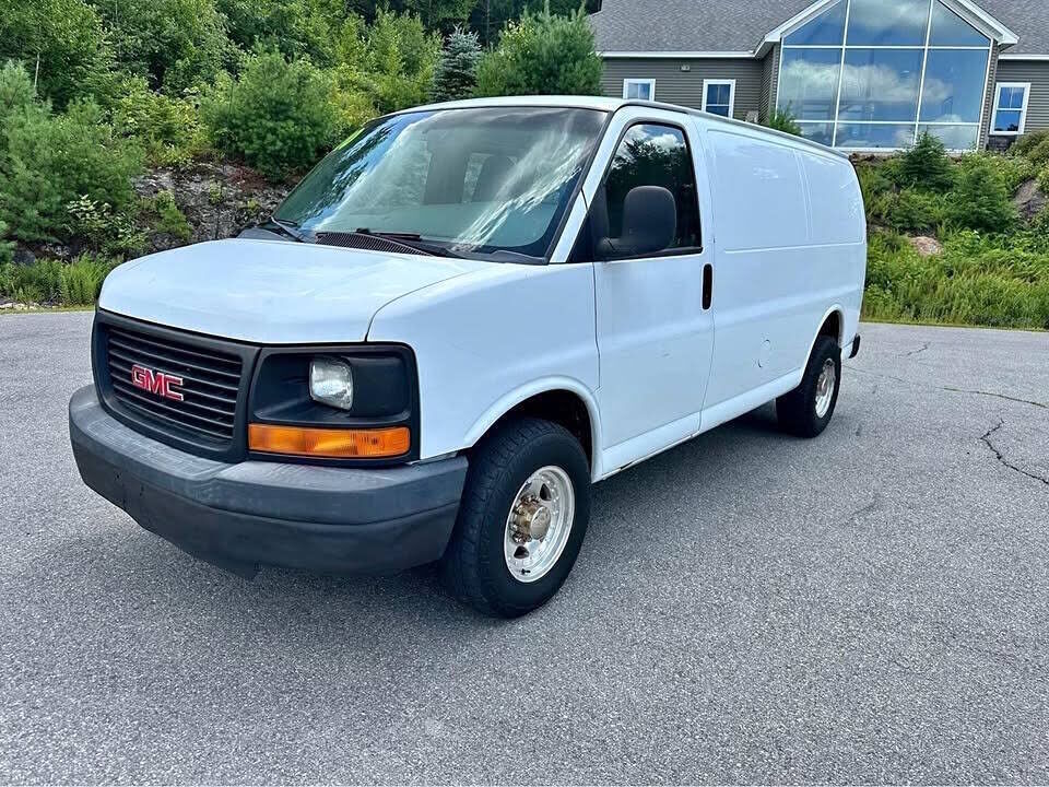 2010 GMC Savana