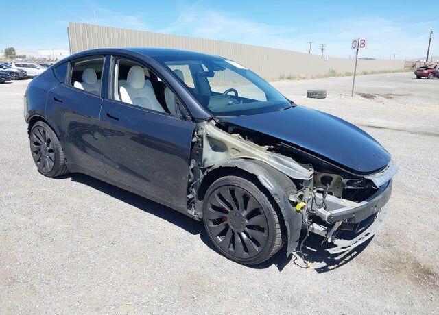 2023 TESLA Model Y