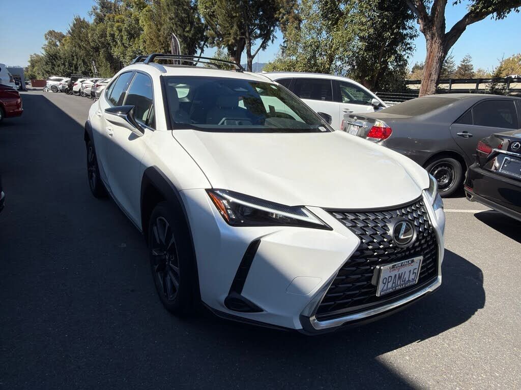 2025 LEXUS UX