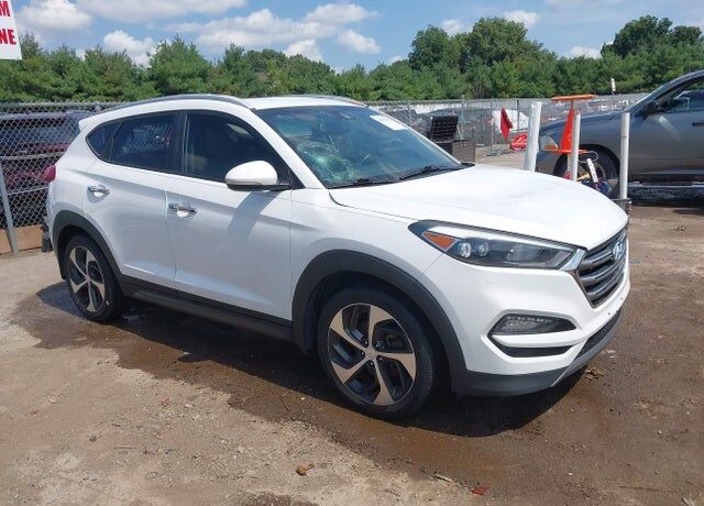 2016 HYUNDAI Tucson