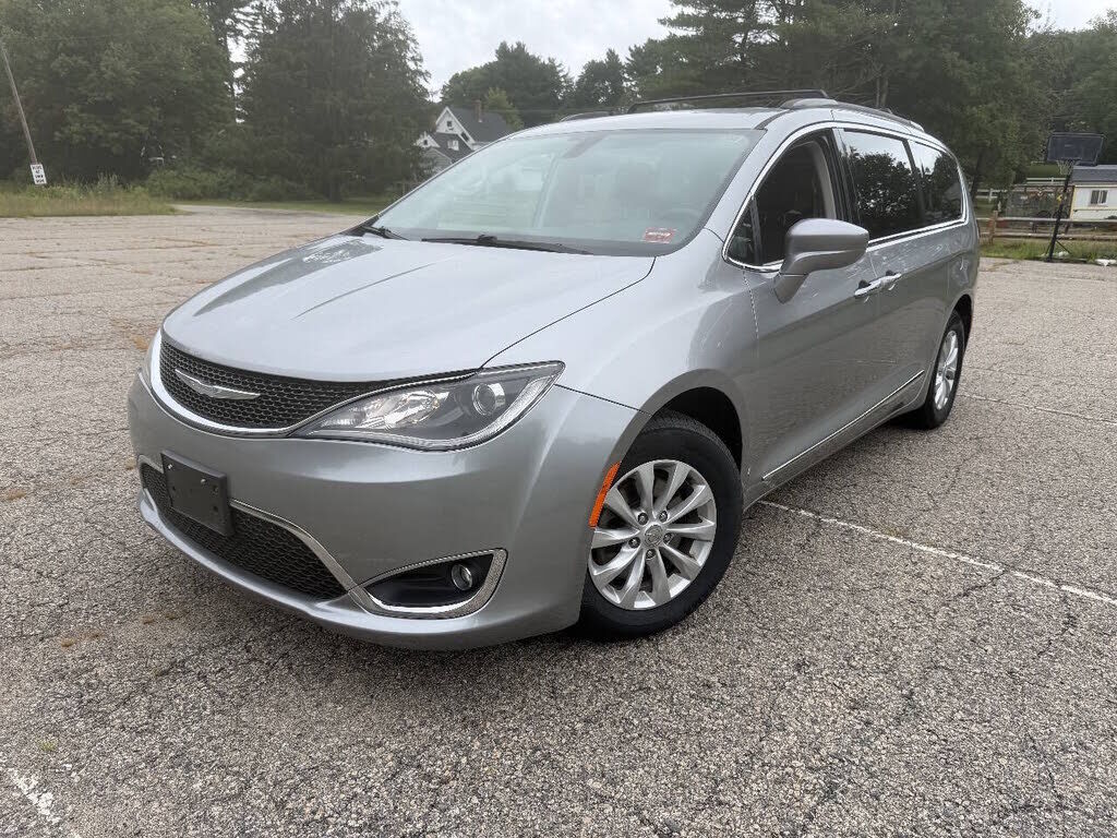 2017 CHRYSLER Pacifica