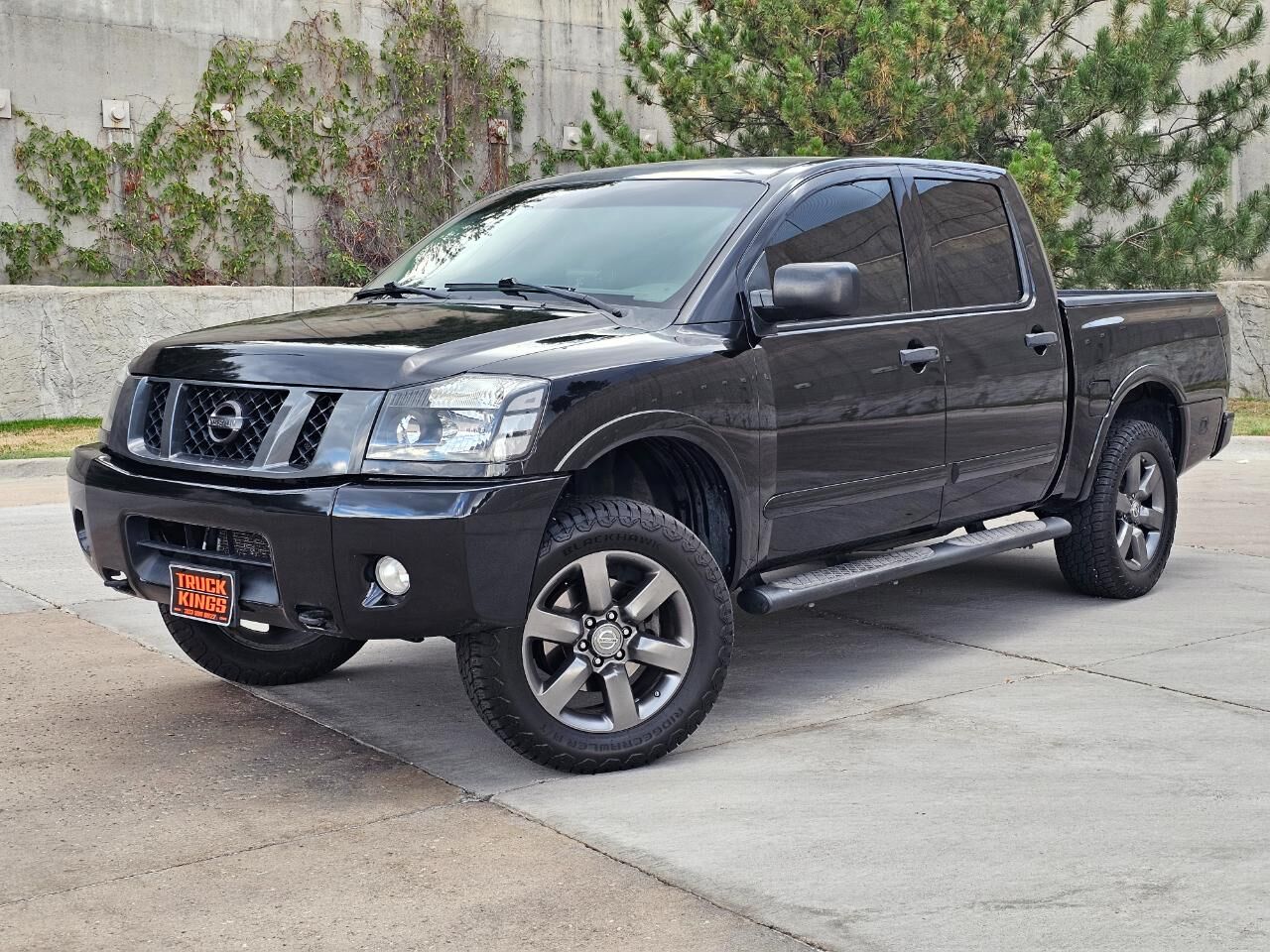 2012 NISSAN Titan