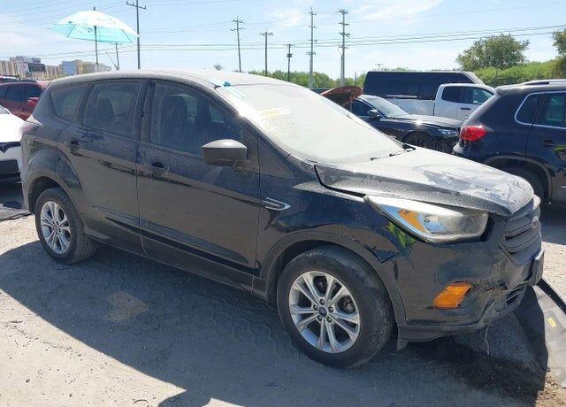 2017 FORD Escape