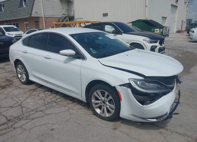 2017 CHRYSLER 200