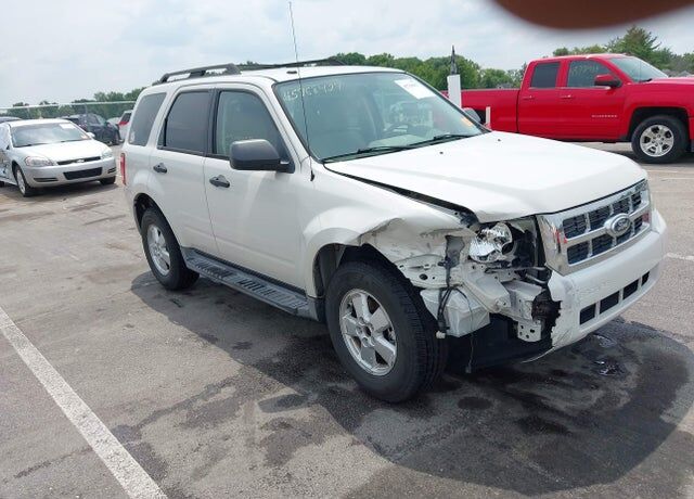 2010 FORD Escape