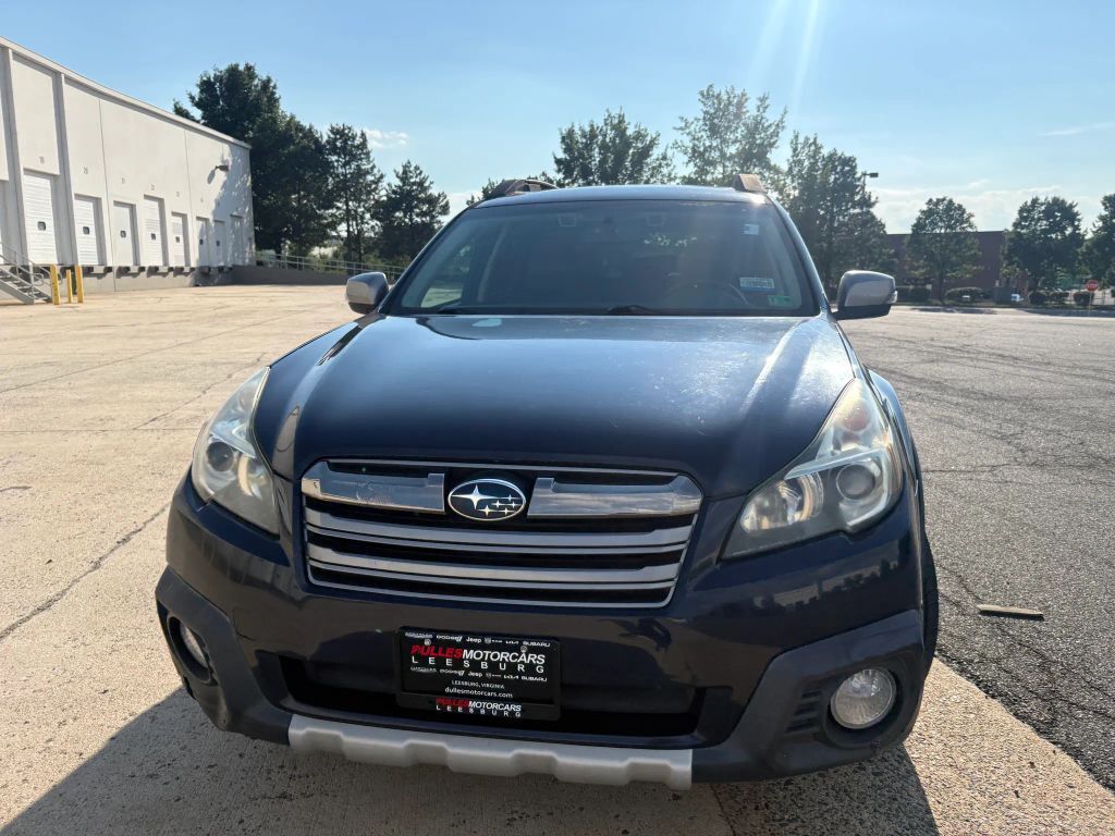 2014 SUBARU Outback