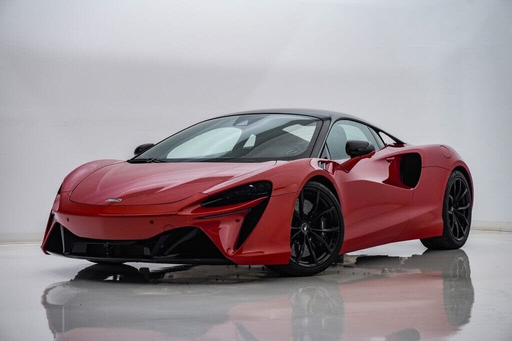 2023 MCLAREN ARTURA