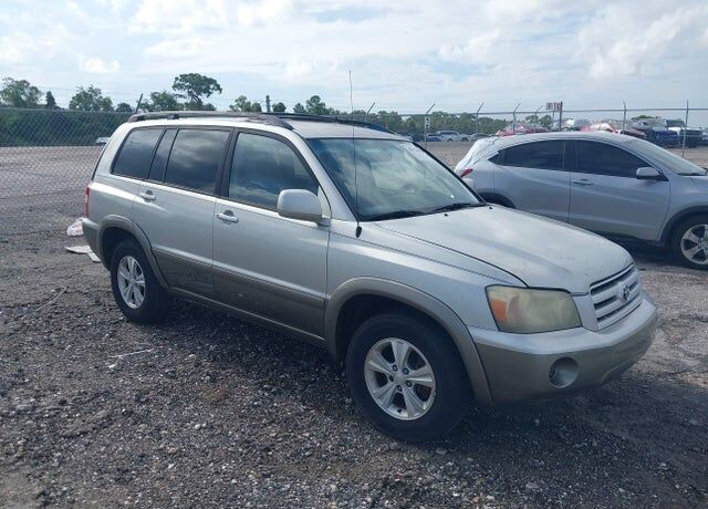 2004 TOYOTA Highlander