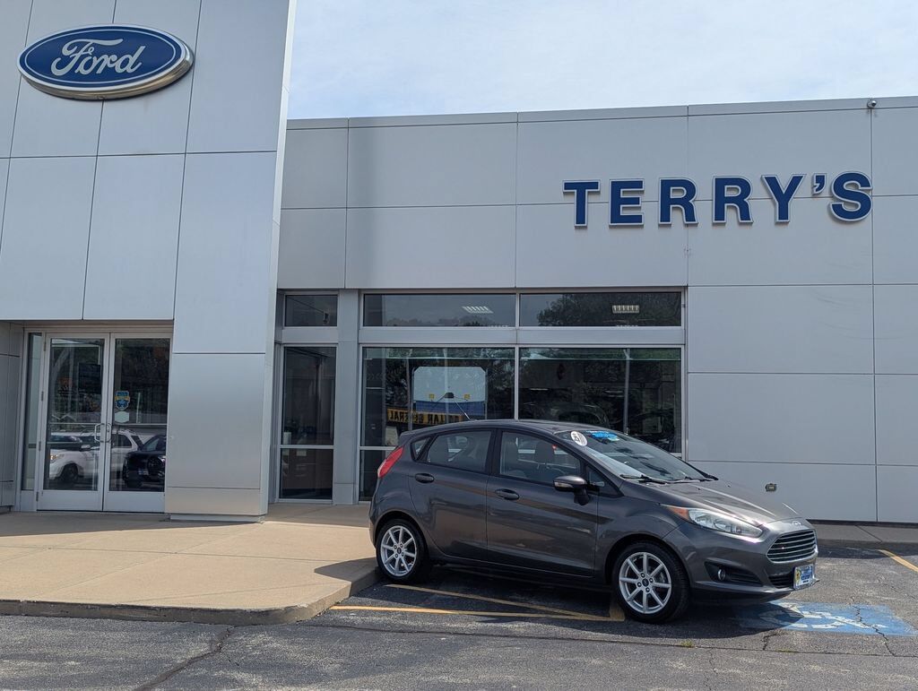 2016 FORD Fiesta