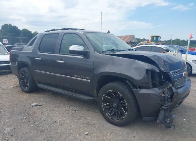 2011 CHEVROLET Avalanche