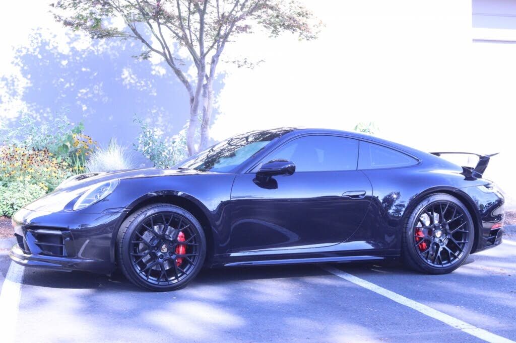 2024 PORSCHE 911