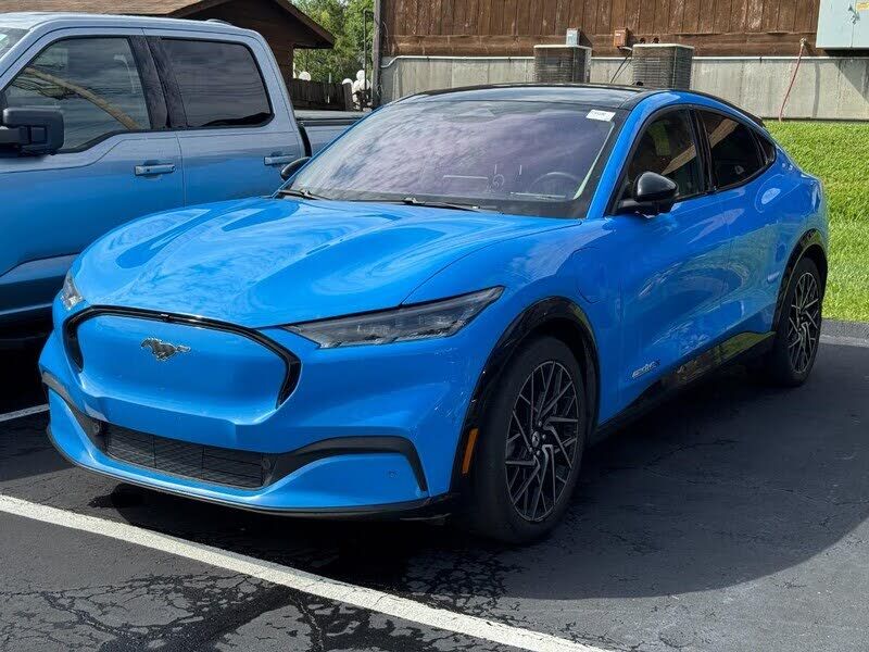 2022 FORD Mach-E